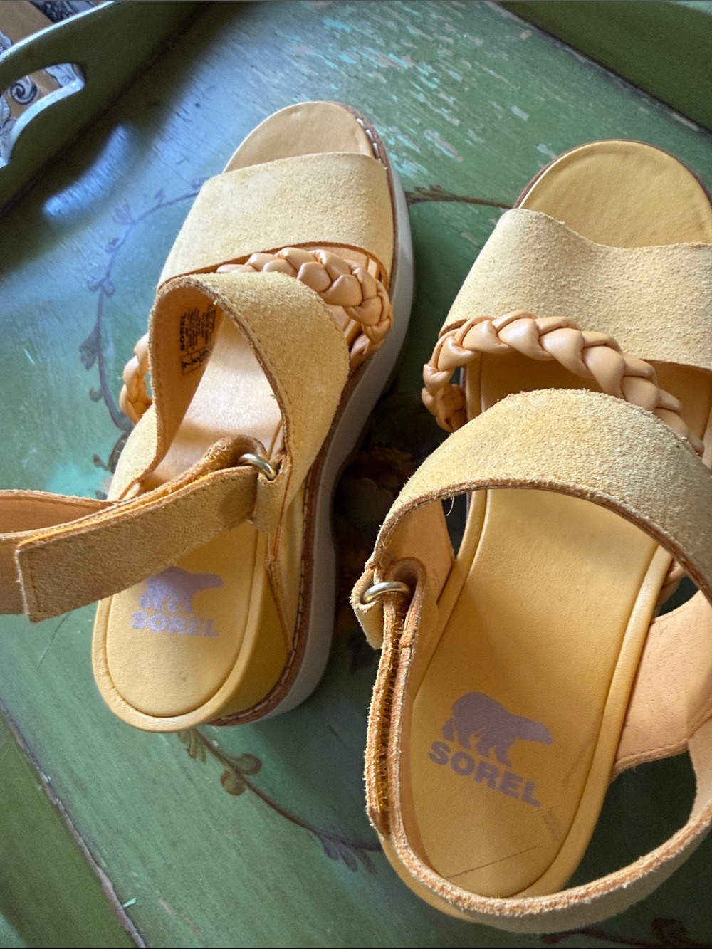Sorel Joanie IV Sunshine yellow Sandals